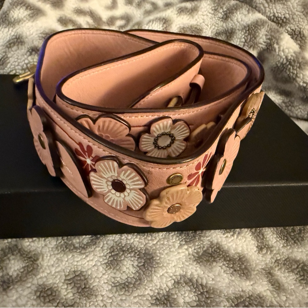 Coach Pink Floral Leather Bag Strap - Picture 3 of 3